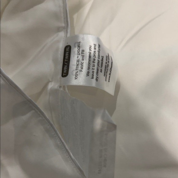 Sijo Twin AiryWeight Cooling Eucalyptus Comforter - Picture 3 of 5